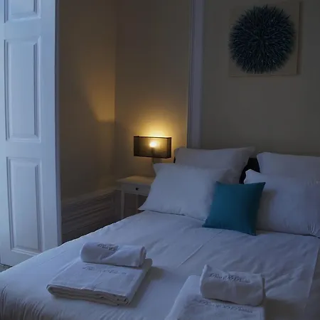 Paco 100 Pressa 3* 코빌라