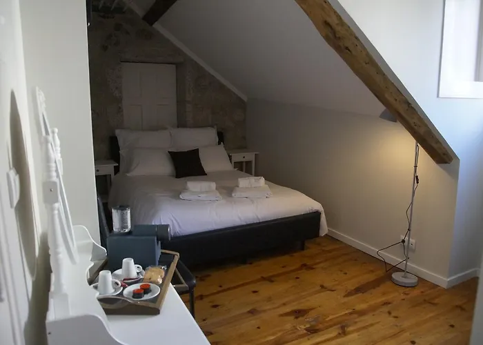 Alojamento de Acomodação e Pequeno-almoço Paço 100 Pressa