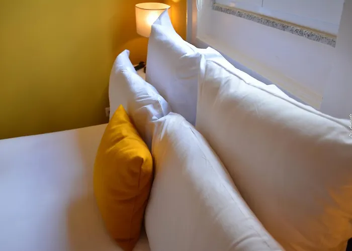 Paco 100 Pressa Bed and breakfast